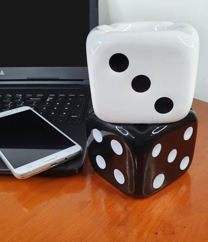 Jeuristic Dice Ashtray – Retro Ceramic Cigarette Ashtray, Cool Home & Office Decor, Anti-Skid, Easy to Clean