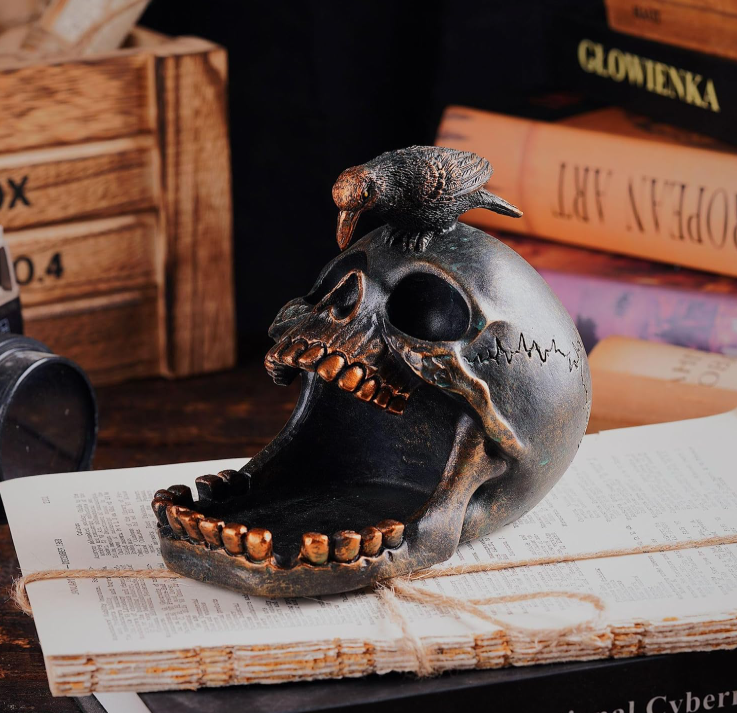 Skull Desktop Organizer & Ashtray – Multifunctional Resin Storage for Home, Office, and Bar