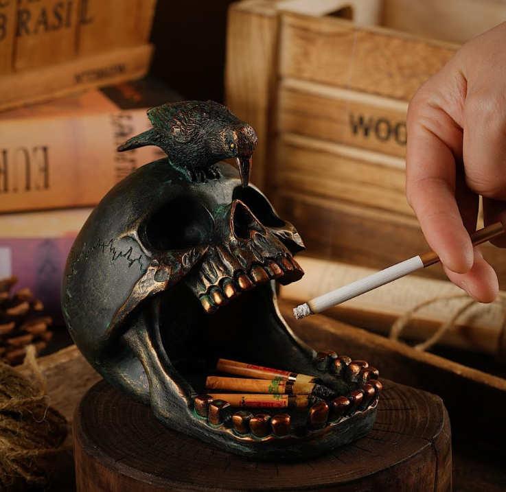 Skull Desktop Organizer & Ashtray – Multifunctional Resin Storage for Home, Office, and Bar